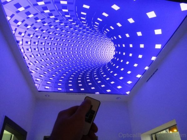 3D Infinity Ceiling Stretch