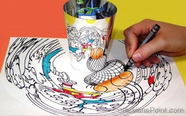 Anamorphic Art Toy Illusion