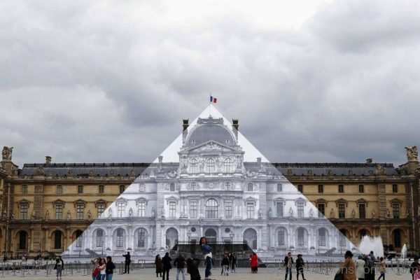 Artist makes Louvre Pyramid Disappear In Optical Illusion