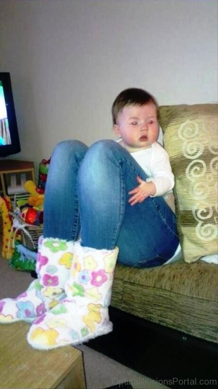Baby with Giant Legs Optical Illusion