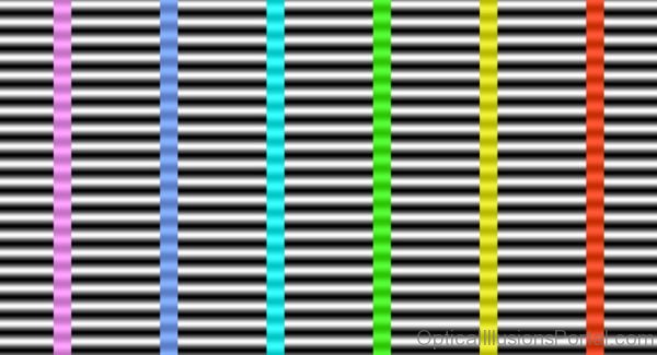 Colored Spectral Components Illusion