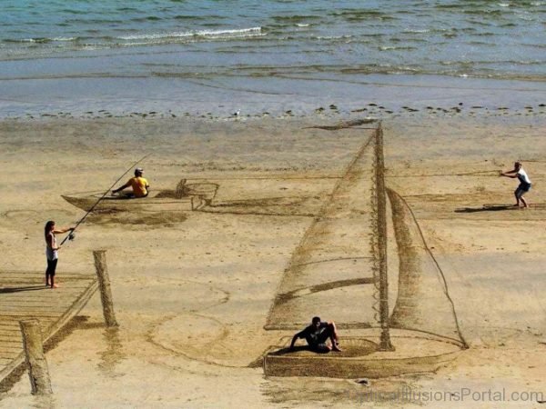 Drawings On Sand Optical Illusion