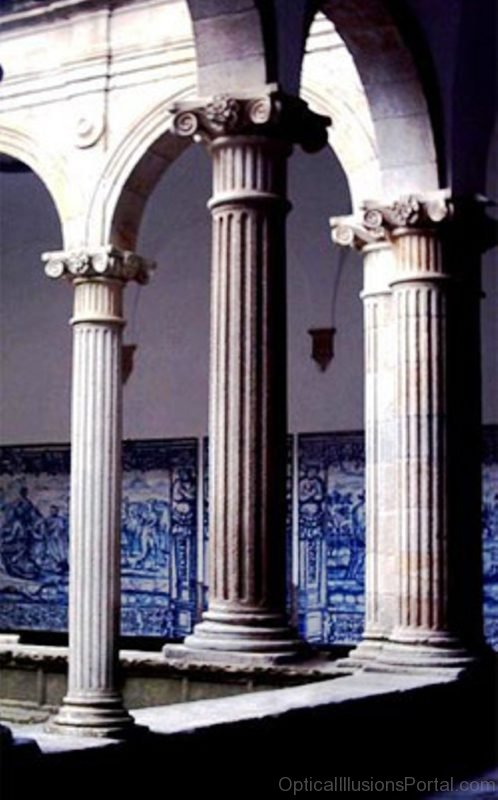 Escher Columns 1