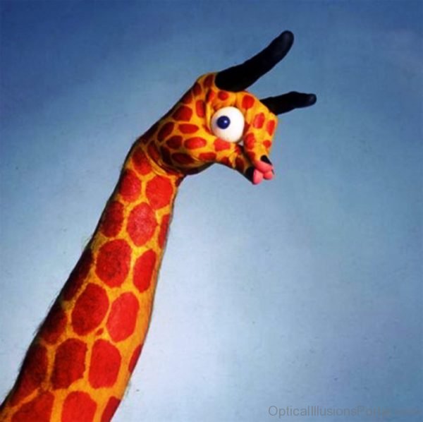 Giraffe Illusion