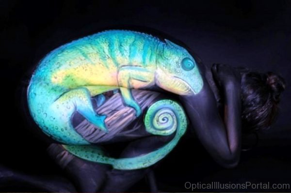 Human Chameleon Optical Illusion