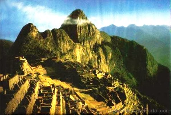 Machu Pichu Optical Illusion