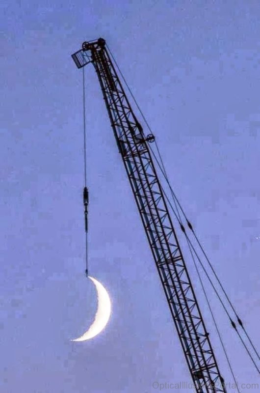 Moon Hanged