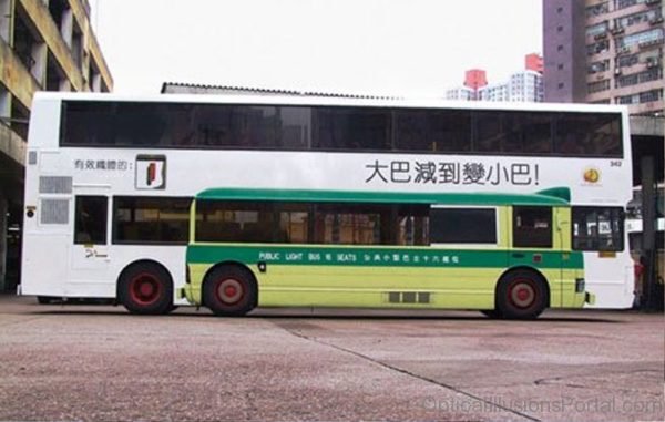 Two Buses Illusion