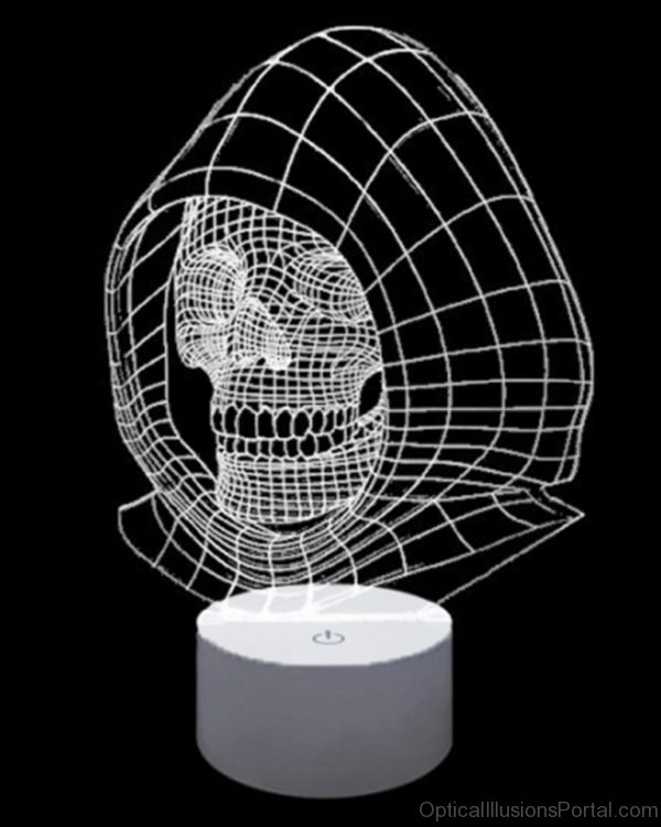 Skull 3D Optical Illusion Light