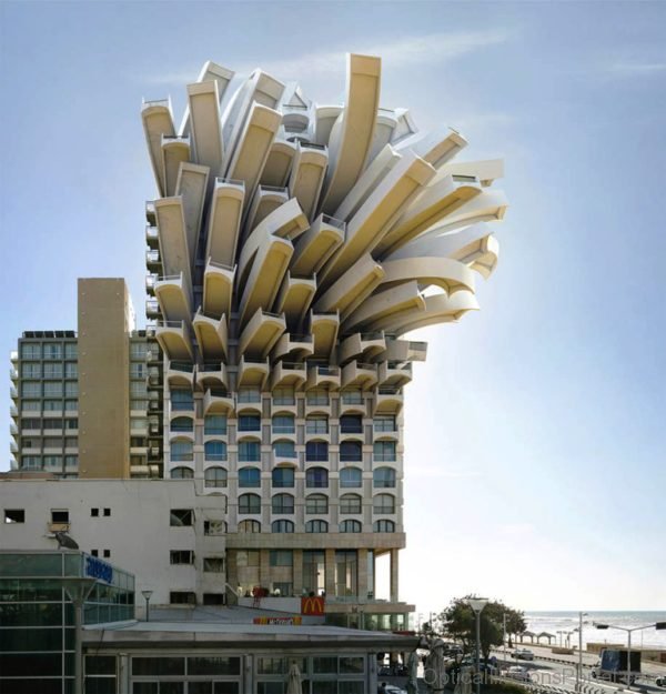 Victor Enrich Transforms Architectural