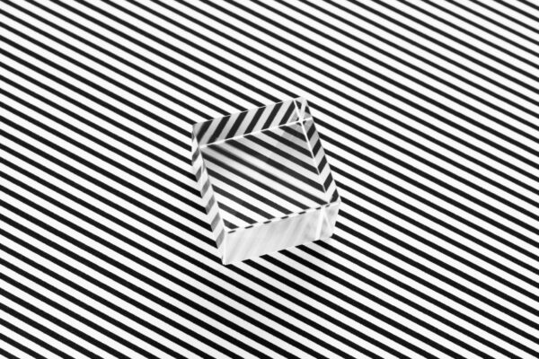 Optical Illusions Lines Images 3